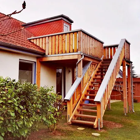 Huebsche Ferienwohnung In Mit Blick Auf Ruegen *
